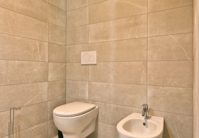 Appartamento a Tignale - Il Girasole by Theater Home - vicino al centro con ampio giardino Appartamento a Tignale - Il Girasole by Theater Home - vicino al centro con ampio giardino