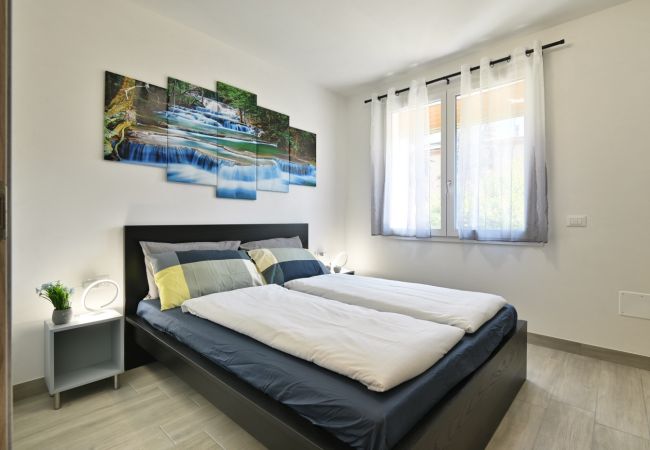 Appartamento a Tignale - Il Girasole by Theater Home - vicino al centro con ampio giardino Appartamento a Tignale - Il Girasole by Theater Home - vicino al centro con ampio giardino