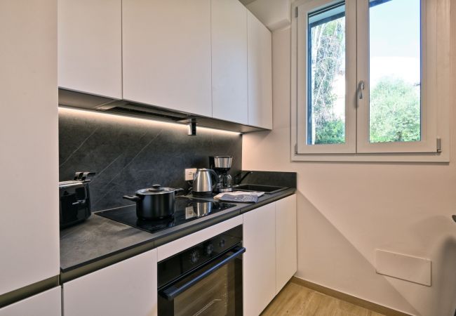 Appartamento a Toscolano-Maderno - Appartamento Promontorio by Theater Home - nel cuore di Toscolano Maderno Appartamento a Toscolano-Maderno - Appartamento Promontorio by Theater Home - nel cuore di Toscolano Maderno