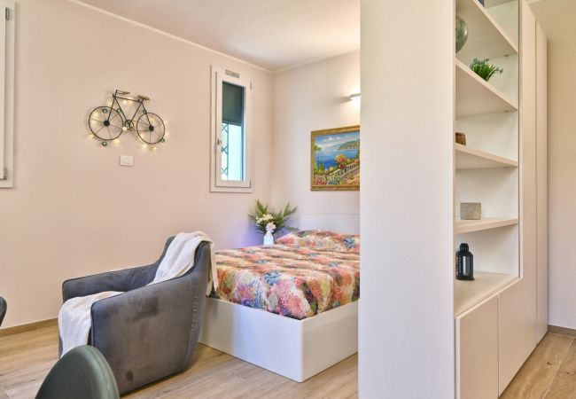 Appartamento a Toscolano-Maderno - Appartamento Promontorio by Theater Home - nel cuore di Toscolano Maderno Appartamento a Toscolano-Maderno - Appartamento Promontorio by Theater Home - nel cuore di Toscolano Maderno