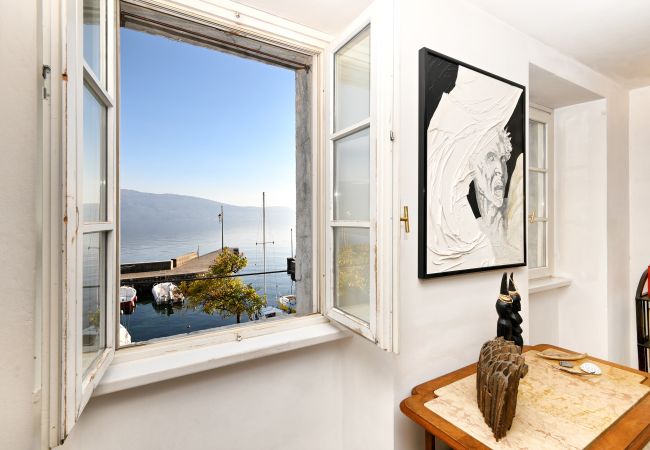 Appartamento a Gargnano - Appartamento Il Teatro by Theater Home - con stupenda vista lago Appartamento a Gargnano - Appartamento Il Teatro by Theater Home - con stupenda vista lago