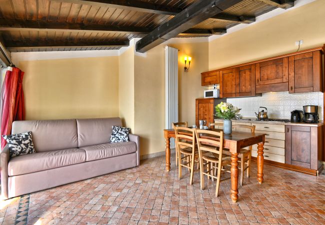 Appartamento a Tignale - Appartamento 17 by Theater Home - immerso nella natura e con piscina Appartamento a Tignale - Appartamento 17 by Theater Home - immerso nella natura e con piscina