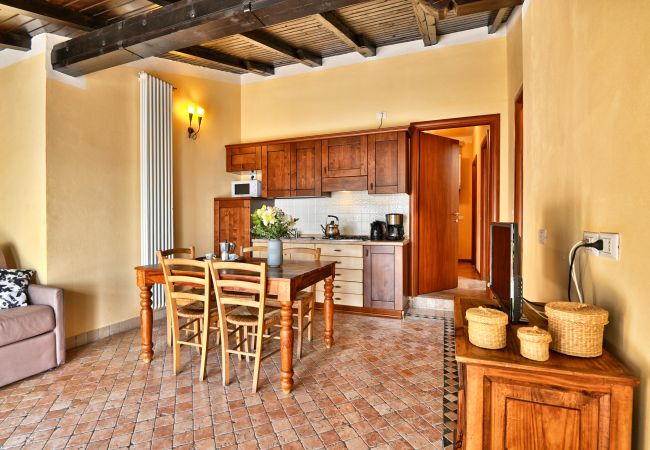 Appartamento a Tignale - Appartamento 17 by Theater Home - immerso nella natura e con piscina Appartamento a Tignale - Appartamento 17 by Theater Home - immerso nella natura e con piscina