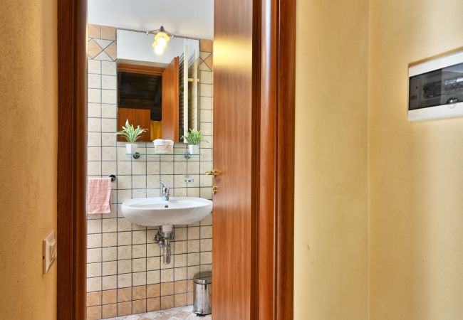 Appartamento a Tignale - Appartamento 18 by Theater Home - immerso nella natura e con piscina Appartamento a Tignale - Appartamento 18 by Theater Home - immerso nella natura e con piscina