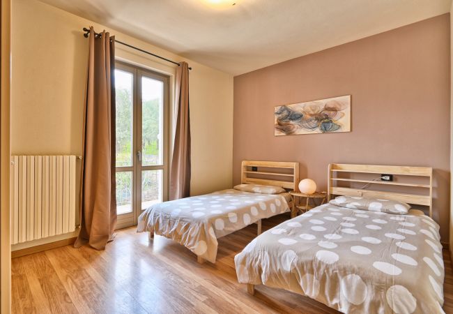 Appartamento a Tignale - La Terrazza sul Lago by Theater Home - con stupenda vista lago Appartamento a Tignale - La Terrazza sul Lago by Theater Home - con stupenda vista lago