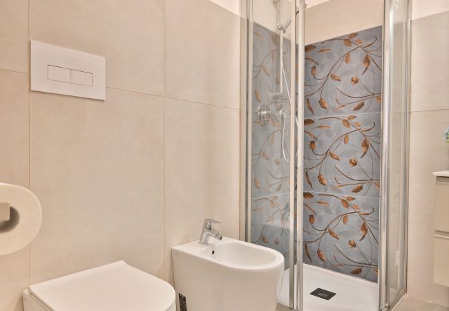 Appartamento a Tignale - Appartamento Andrì by Theater Home - recentemente ristrutturato e dotato di ogni comfort Appartamento a Tignale - Appartamento Andrì by Theater Home - recentemente ristrutturato e dotato di ogni comfort