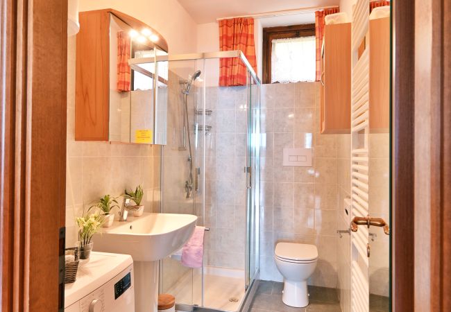 Appartamento a Tignale - Appartamento Oleandro by Theater Home - con stupenda vista lago Appartamento a Tignale - Appartamento Oleandro by Theater Home - con stupenda vista lago