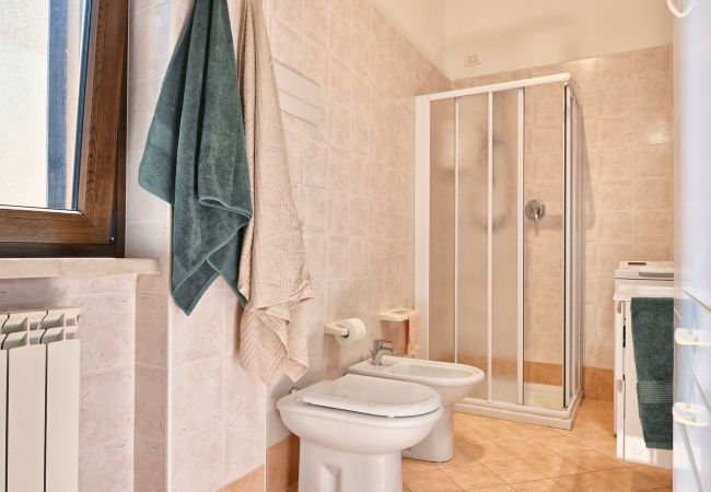 Appartamento a Toscolano-Maderno - Appartamento Jeda by Theater Home - con terrazzo e a pochi passi dal centro Appartamento a Toscolano-Maderno - Appartamento Jeda by Theater Home - con terrazzo e a pochi passi dal centro