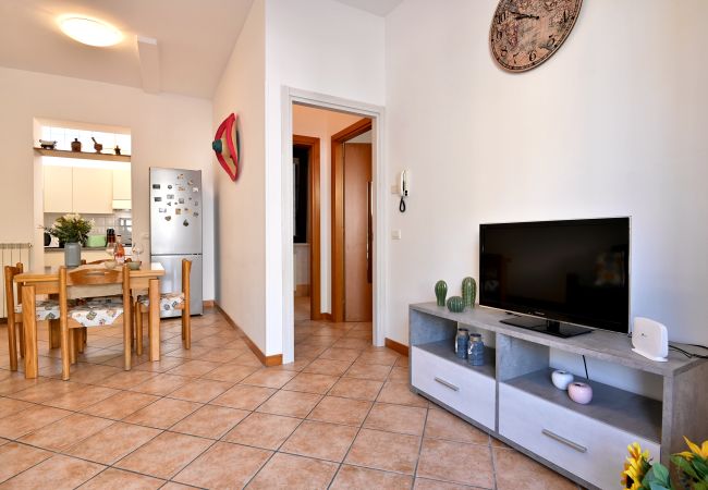 Appartamento a Toscolano-Maderno - Appartamento Jeda by Theater Home - con terrazzo e a pochi passi dal centro Appartamento a Toscolano-Maderno - Appartamento Jeda by Theater Home - con terrazzo e a pochi passi dal centro