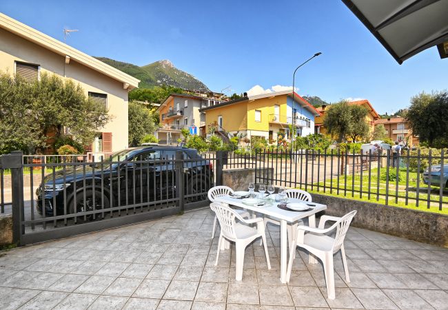 Appartamento a Toscolano-Maderno - Appartamento Jeda by Theater Home - con terrazzo e a pochi passi dal centro Appartamento a Toscolano-Maderno - Appartamento Jeda by Theater Home - con terrazzo e a pochi passi dal centro