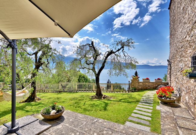 Appartamento a Gargnano - L'Antica Limonaia by Theater Home - con vista lago fantastica e piscina privata Appartamento a Gargnano - L'Antica Limonaia by Theater Home - con vista lago fantastica e piscina privata