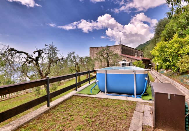 Appartamento a Gargnano - L'Antica Limonaia by Theater Home - con vista lago fantastica e piscina privata Appartamento a Gargnano - L'Antica Limonaia by Theater Home - con vista lago fantastica e piscina privata