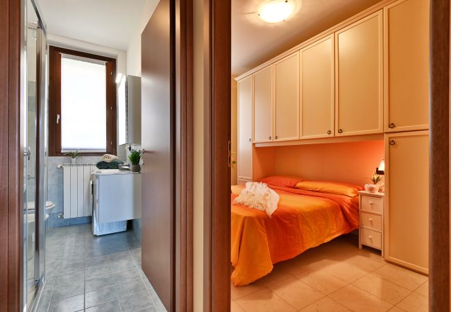 Appartamento a Toscolano-Maderno - Appartamento Serena by Theater Home - con piscina e garage Appartamento a Toscolano-Maderno - Appartamento Serena by Theater Home - con piscina e garage