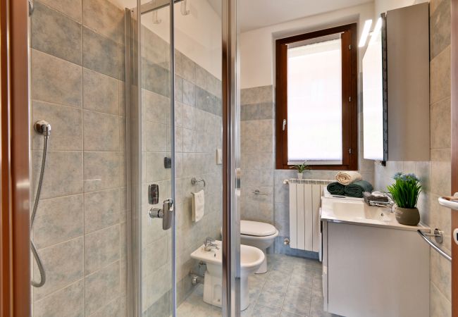 Appartamento a Toscolano-Maderno - Appartamento Serena by Theater Home - con piscina e garage Appartamento a Toscolano-Maderno - Appartamento Serena by Theater Home - con piscina e garage