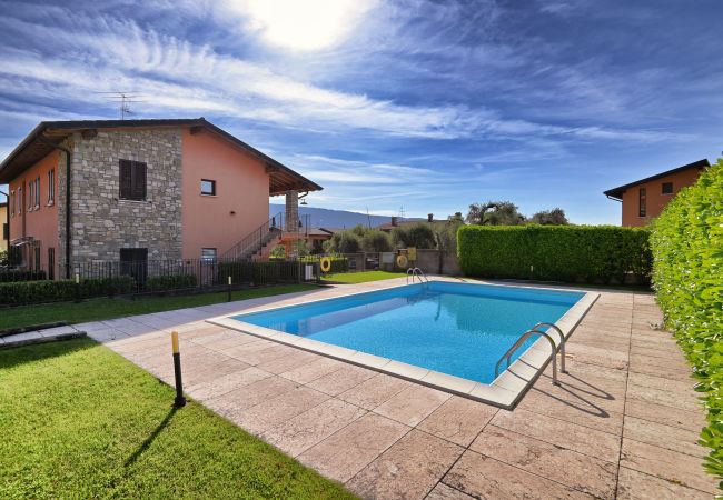 Appartamento a Toscolano-Maderno - Appartamento Serena by Theater Home - con piscina e garage Appartamento a Toscolano-Maderno - Appartamento Serena by Theater Home - con piscina e garage