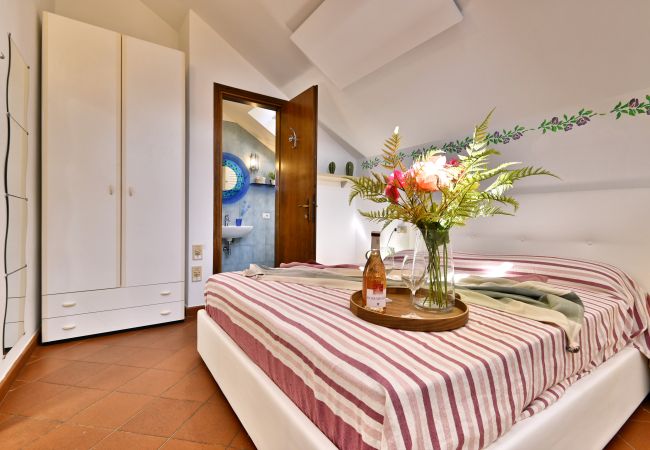 Appartamento a Toscolano-Maderno - Nido nel Cielo by Theater Home, direttamente a lago Appartamento a Toscolano-Maderno - Nido nel Cielo by Theater Home, direttamente a lago