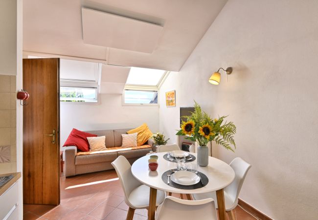 Appartamento a Toscolano-Maderno - Nido nel Cielo by Theater Home, direttamente a lago Appartamento a Toscolano-Maderno - Nido nel Cielo by Theater Home, direttamente a lago