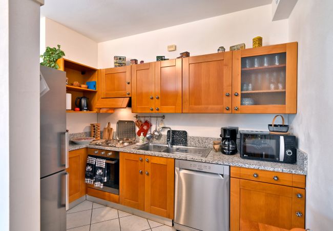 Appartamento a Toscolano-Maderno - Casa mia by Theater Home - con giardino e piscina Appartamento a Toscolano-Maderno - Casa mia by Theater Home - con giardino e piscina