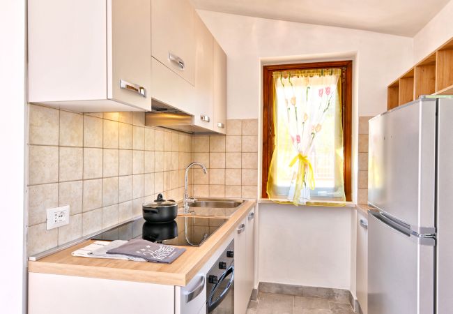 Appartamento a Tignale - Villino Giuliana by Theater Home - recentemente ristrutturato e con stupenda vista lago Appartamento a Tignale - Villino Giuliana by Theater Home - recentemente ristrutturato e con stupenda vista lago