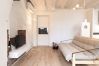 Appartamento a Tignale - La Corte - Travail by Theater Home, arredato con gusto e con vista lago Appartamento a Tignale - La Corte - Travail by Theater Home, arredato con gusto e con vista lago