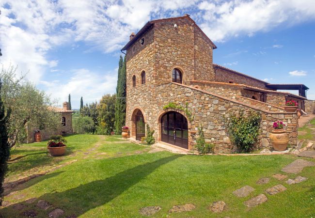 Ferienwohnung in Cinigiano - Villa Pozzolo Banfi Ferienwohnung in Cinigiano - Villa Pozzolo Banfi