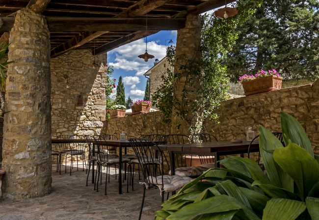 Ferienwohnung in Castellina in Chianti - La Torre della Rocca Ferienwohnung in Castellina in Chianti - La Torre della Rocca
