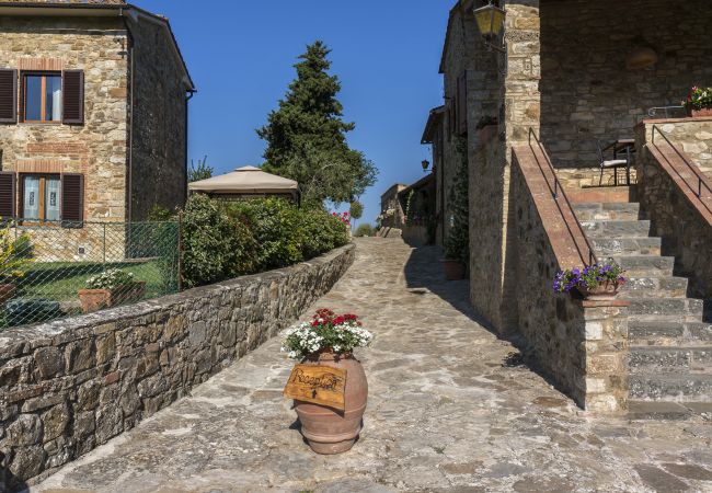 Ferienwohnung in Castellina in Chianti - La Torre della Rocca Ferienwohnung in Castellina in Chianti - La Torre della Rocca