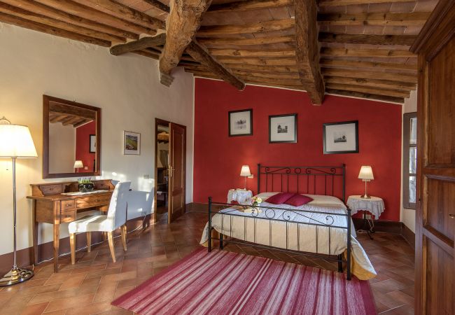 Ferienwohnung in Castellina in Chianti - La Torre della Rocca Ferienwohnung in Castellina in Chianti - La Torre della Rocca