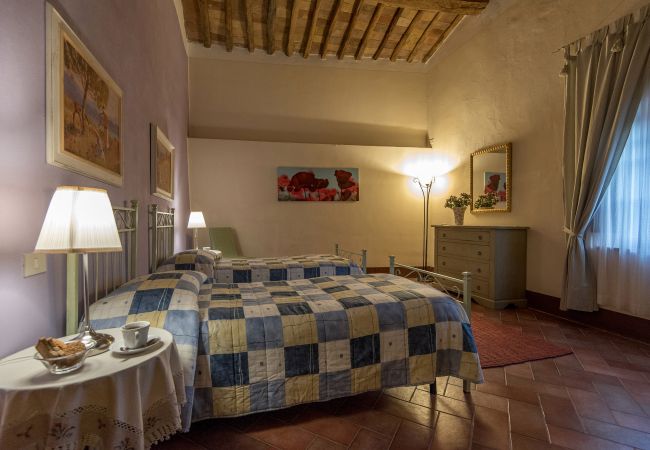 Ferienwohnung in Castellina in Chianti - La Torre della Rocca Ferienwohnung in Castellina in Chianti - La Torre della Rocca