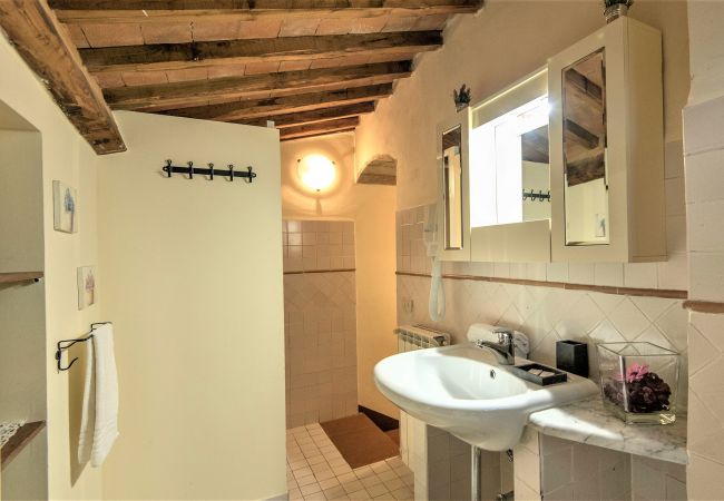 Ferienwohnung in Castellina in Chianti - La Torre della Rocca Ferienwohnung in Castellina in Chianti - La Torre della Rocca