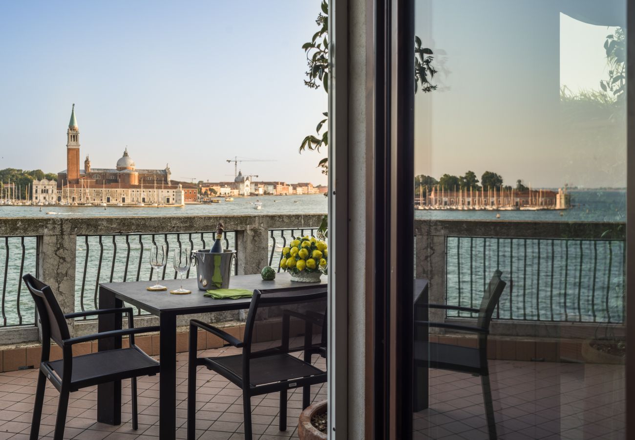 Ferienwohnung in Venedig - Attic Boutique San Marco Ferienwohnung in Venedig - Attic Boutique San Marco