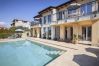 Ferienwohnung in Torri del Benaco - Casa al Lago - Ferienwohnung 4 Betten mit Gemeinschaftspool, direkt am See in Torri del Benaco