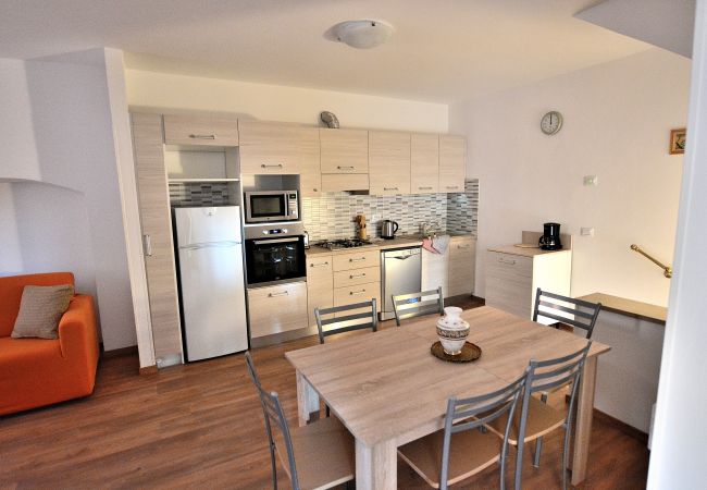 Ferienwohnung in Torri del Benaco - Apartment del Pescatore - 6 Schlafplätze in Torri Del Benaco nur wenige Schritte vom Hafen entfernt Ferienwohnung in Torri del Benaco - Apartment del Pescatore - 6 Schlafplätze in Torri Del Benaco nur wenige Schritte vom Hafen entfernt