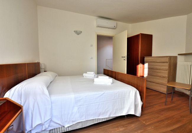 Ferienwohnung in Torri del Benaco - Apartment del Pescatore - 6 Schlafplätze in Torri Del Benaco nur wenige Schritte vom Hafen entfernt Ferienwohnung in Torri del Benaco - Apartment del Pescatore - 6 Schlafplätze in Torri Del Benaco nur wenige Schritte vom Hafen entfernt