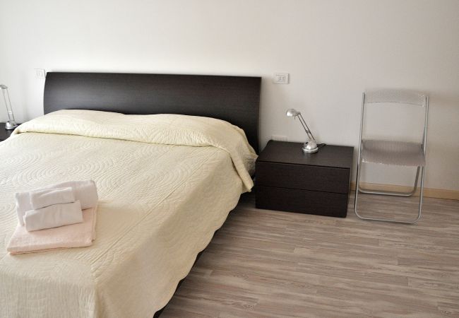 Ferienwohnung in Torri del Benaco - Residence alle Torri - 4 Platz-Bett in Wohnsitz mit Swimmingpool in Albisano di Torri del Benaco Ferienwohnung in Torri del Benaco - Residence alle Torri - 4 Platz-Bett in Wohnsitz mit Swimmingpool in Albisano di Torri del Benaco