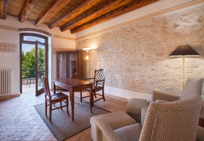 Villa in Garda - Cà Cantoni - Landhaus mit 10 Schlafplätzen und Swimmingpool in Garda Villa in Garda - Cà Cantoni - Landhaus mit 10 Schlafplätzen und Swimmingpool in Garda