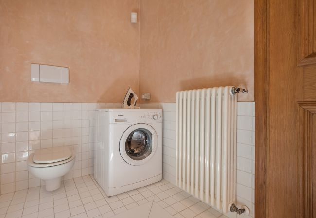 Villa in Garda - Cà Cantoni - Landhaus mit 10 Schlafplätzen und Swimmingpool in Garda Villa in Garda - Cà Cantoni - Landhaus mit 10 Schlafplätzen und Swimmingpool in Garda