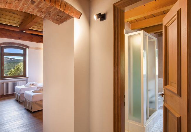 Villa in Garda - Cà Cantoni - Landhaus mit 10 Schlafplätzen und Swimmingpool in Garda Villa in Garda - Cà Cantoni - Landhaus mit 10 Schlafplätzen und Swimmingpool in Garda