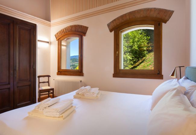 Villa in Garda - Cà Cantoni - Landhaus mit 10 Schlafplätzen und Swimmingpool in Garda Villa in Garda - Cà Cantoni - Landhaus mit 10 Schlafplätzen und Swimmingpool in Garda