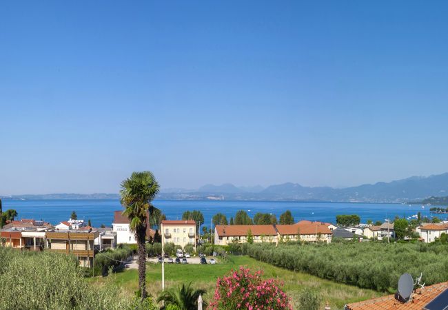 Villa in Bardolino - Villa Lisi - 8 Schlafplaetze, in Wohnsitz mit Swimmingpool in Bardolino Villa in Bardolino - Villa Lisi - 8 Schlafplaetze, in Wohnsitz mit Swimmingpool in Bardolino