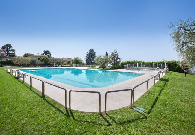 Villa in Bardolino - Villa Lisi - 8 Schlafplaetze, in Wohnsitz mit Swimmingpool in Bardolino Villa in Bardolino - Villa Lisi - 8 Schlafplaetze, in Wohnsitz mit Swimmingpool in Bardolino
