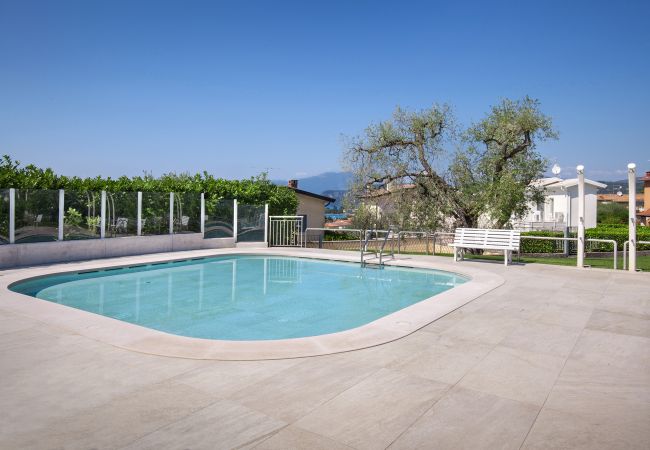 Villa in Bardolino - Villa Lisi - 8 Schlafplaetze, in Wohnsitz mit Swimmingpool in Bardolino Villa in Bardolino - Villa Lisi - 8 Schlafplaetze, in Wohnsitz mit Swimmingpool in Bardolino