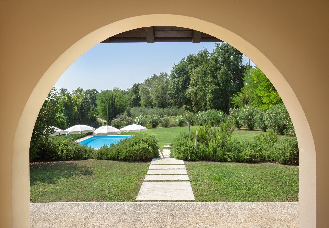 Villa in Lazise - Villa Gasco - Neue Villa mit privatem Pool und Garten im Hinterland von Lazise. Geeignet für 7 Personen Villa in Lazise - Villa Gasco - Neue Villa mit privatem Pool und Garten im Hinterland von Lazise. Geeignet für 7 Personen