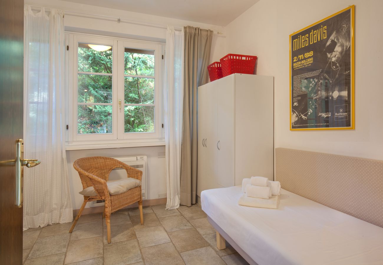 Villa in Lazise - Villa Gasco - Neue Villa mit privatem Pool und Garten im Hinterland von Lazise. Geeignet für 7 Personen Villa in Lazise - Villa Gasco - Neue Villa mit privatem Pool und Garten im Hinterland von Lazise. Geeignet für 7 Personen