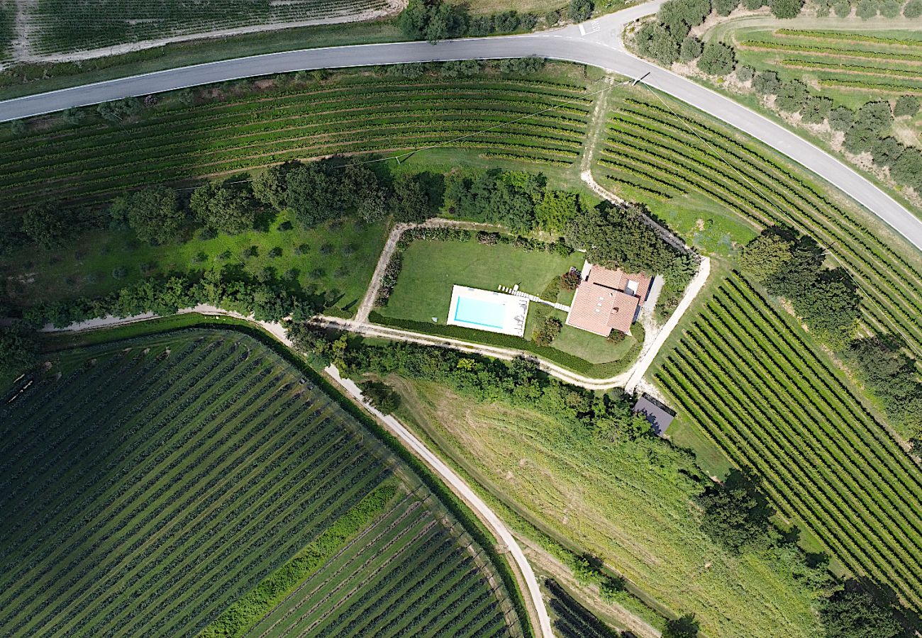 Villa in Lazise - Villa Gasco - Neue Villa mit privatem Pool und Garten im Hinterland von Lazise. Geeignet für 7 Personen Villa in Lazise - Villa Gasco - Neue Villa mit privatem Pool und Garten im Hinterland von Lazise. Geeignet für 7 Personen