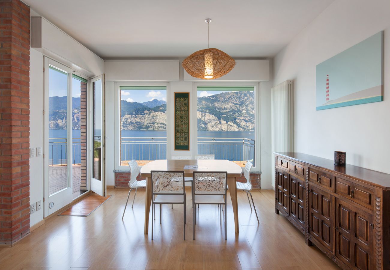 Ferienwohnung in Malcesine - Apartment Windows on the Lake Ferienwohnung in Malcesine - Apartment Windows on the Lake