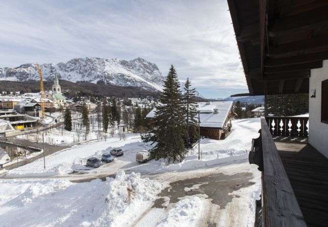 Ferienwohnung in Cortina d´Ampezzo - Dolomiti Sweet Lodge Ferienwohnung in Cortina d´Ampezzo - Dolomiti Sweet Lodge