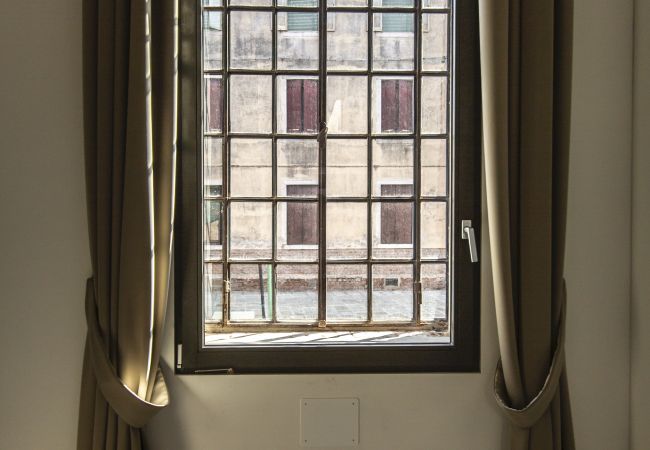 Ferienwohnung in Venezia -  Elegant Fornasa Vecia Canal View R&R Ferienwohnung in Venezia -  Elegant Fornasa Vecia Canal View R&R