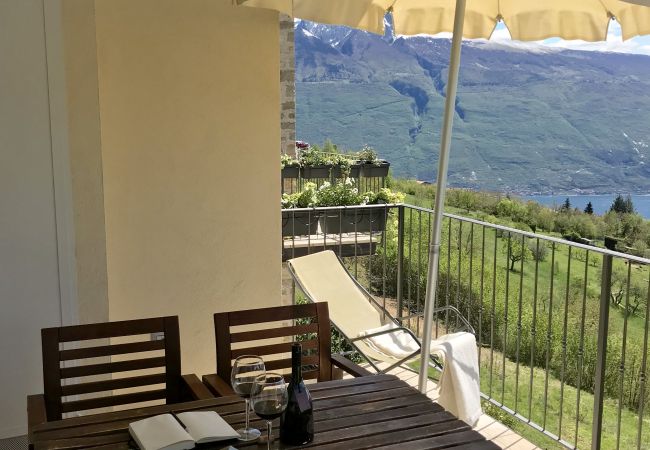 Ferienwohnung in Tignale - Borgo le Vigne, La Barrique mit Frühstück und Wellnesscenter - ONLY ADULTS Ferienwohnung in Tignale - Borgo le Vigne, La Barrique mit Frühstück und Wellnesscenter - ONLY ADULTS