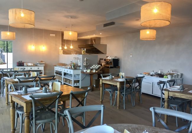 Ferienwohnung in Tignale - Borgo le Vigne, Il Mosto mit Frühstück und Wellnesscenter - ONLY ADULTS Ferienwohnung in Tignale - Borgo le Vigne, Il Mosto mit Frühstück und Wellnesscenter - ONLY ADULTS